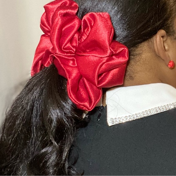 Jumbo Scarlet Satin Scrunchies Handcrafted - Picture 5 of 8